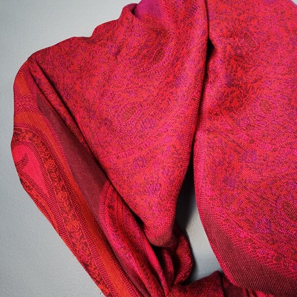 Stunning Red and Purple Paisley Designed Oversized Scarf - Picture 6 of 10